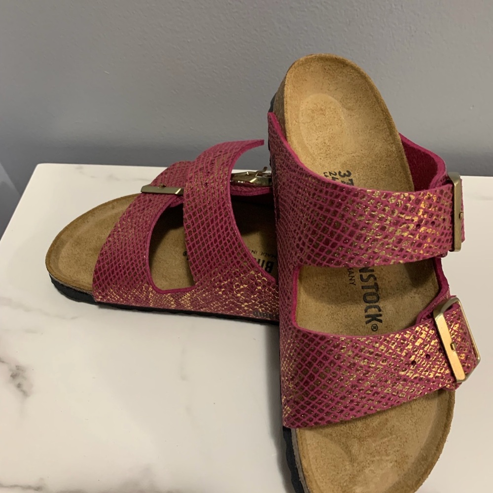 Birkenstock 37N Arizona Women's Sandals in Pink and Gold shimmer accent